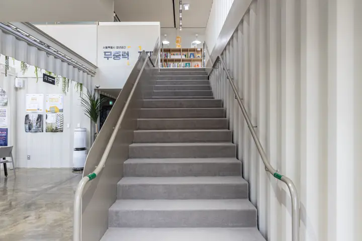 서울 강남구 청년 라운지 상업공간 사진 27