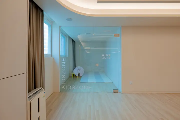 필라테스 스튜디오 상업공간 사진 7