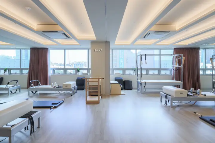 서울 서초구 필라테스 스튜디오 상업공간 사진 1