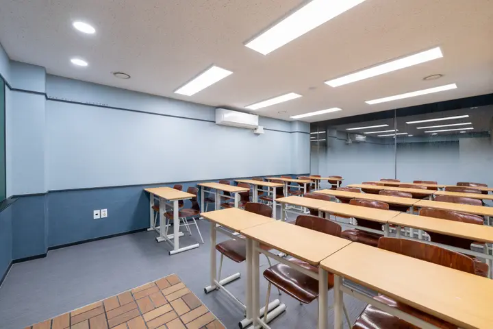 어학원 · 경기 안양시 매장 인테리어 사진