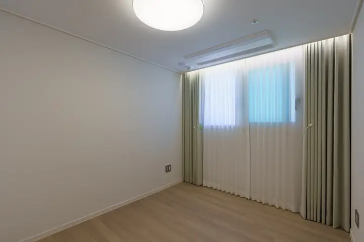 경기 수원시 영통구 영통 푸르지오 트레센츠 주거공간 사진 10